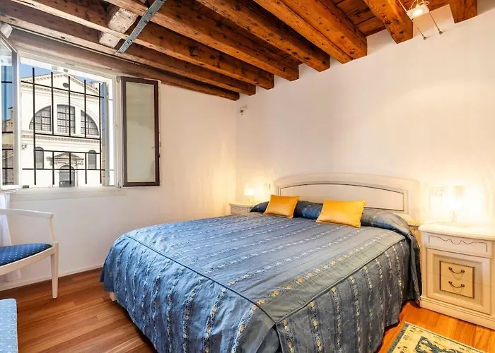 Ca' Bruna San Trovaso * Venedig