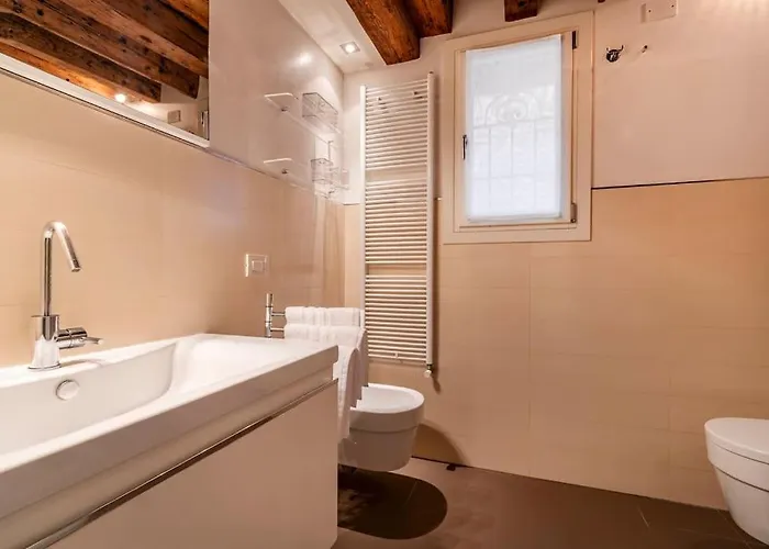 Ca' Bruna San Trovaso Apartmán *