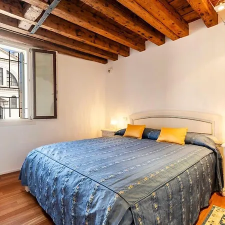 Ca' Bruna San Trovaso * Venetië