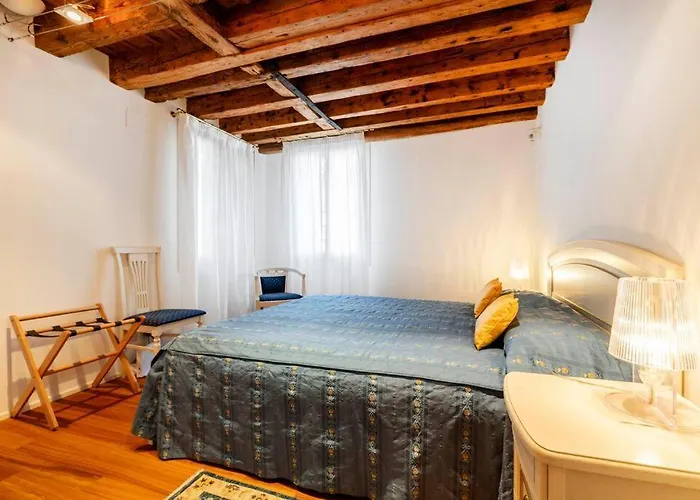 Ca' Bruna San Trovaso Venise