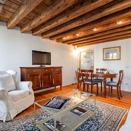 Ca’ Bruna San Trovaso Venecia